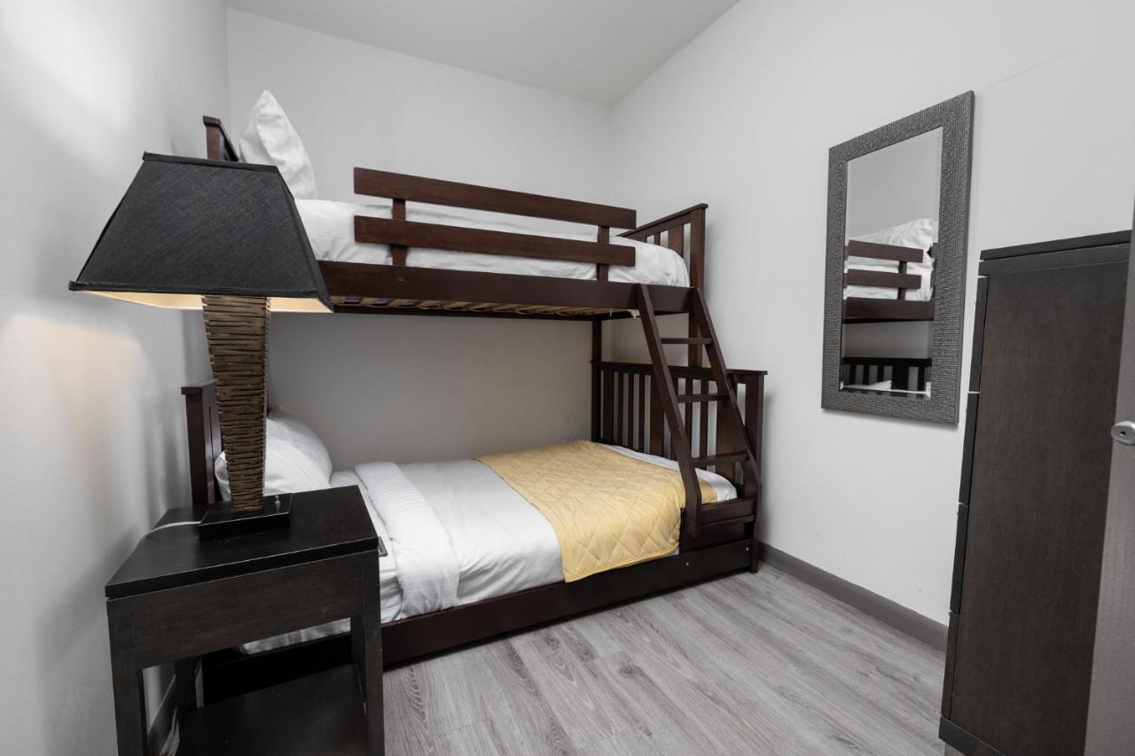Upgraded Lakeside Resort Dream Vacation Home Kelowna Buitenkant foto