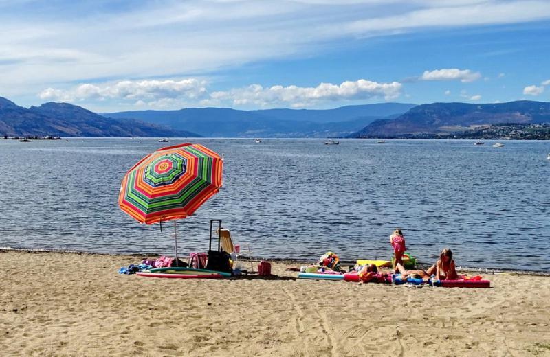 Upgraded Lakeside Resort Dream Vacation Home Kelowna Buitenkant foto