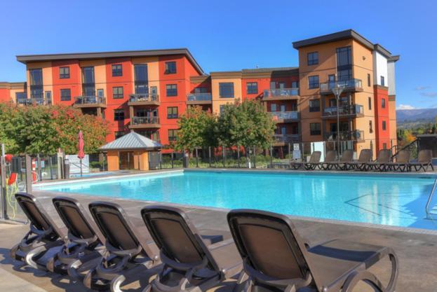 Upgraded Lakeside Resort Dream Vacation Home Kelowna Buitenkant foto