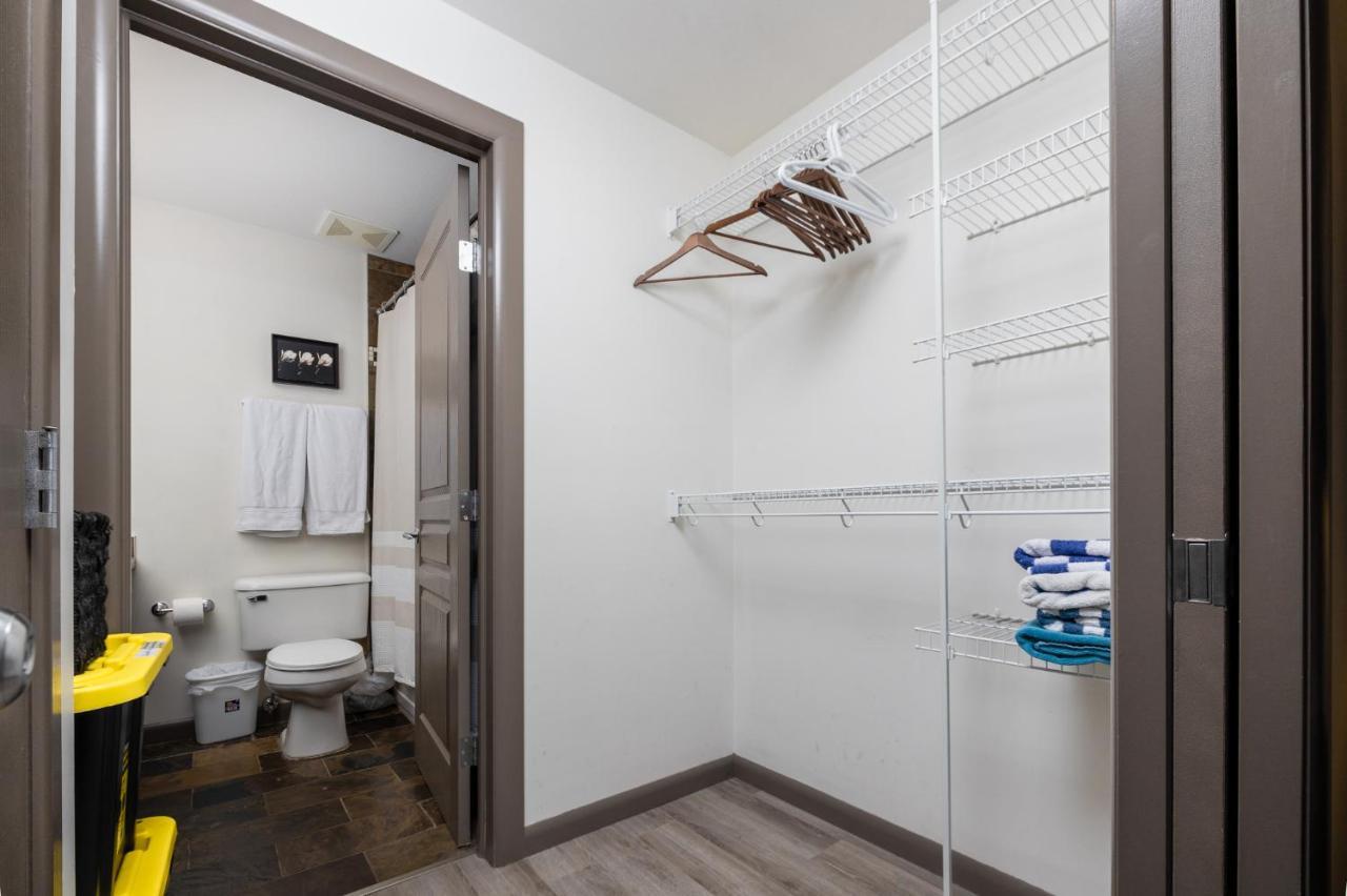 Upgraded Lakeside Resort Dream Vacation Home Kelowna Buitenkant foto