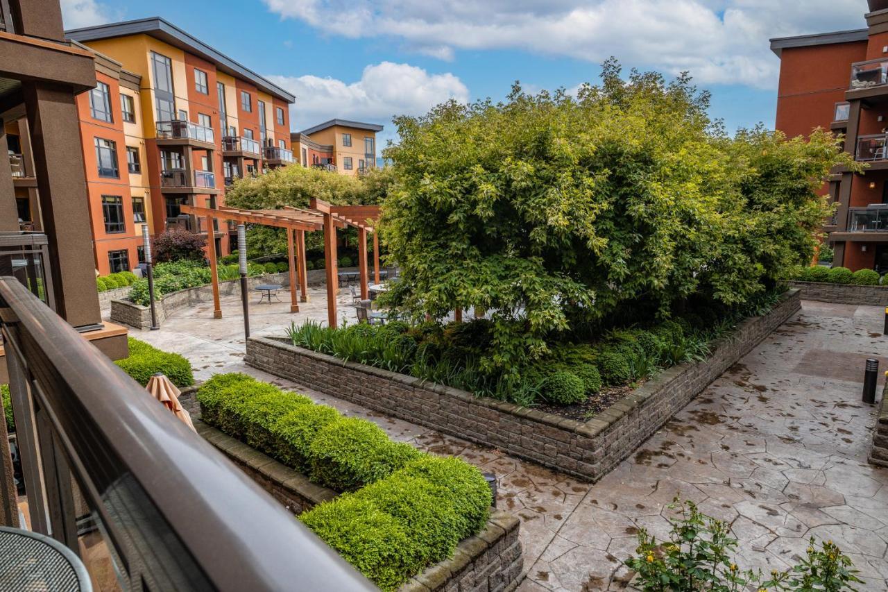 Upgraded Lakeside Resort Dream Vacation Home Kelowna Buitenkant foto